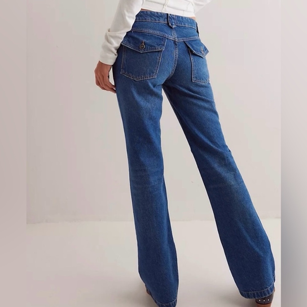 ☀️NWT☀️ We The Free Classic Blue Flare Jeans